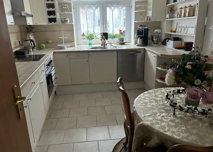 Eifeltoerchen 住宿加早餐酒店 3*